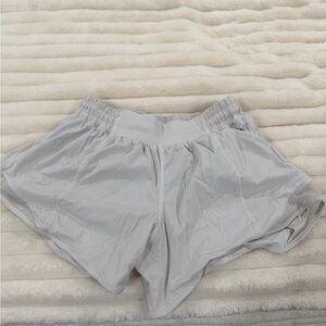 Women's lululemon hotty hot Shorts 2.5”